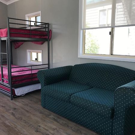 Kingfisher Caravan Park Tin Can Bay Room photo