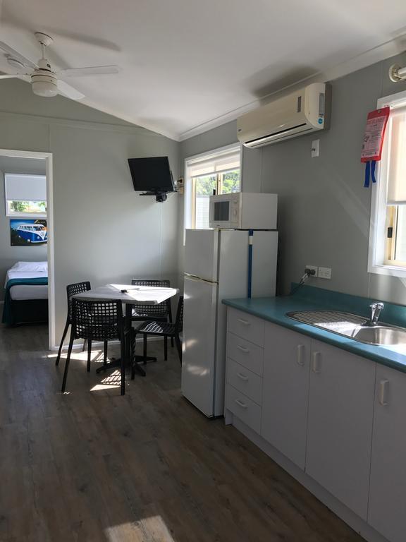 Kingfisher Caravan Park Tin Can Bay Exterior photo
